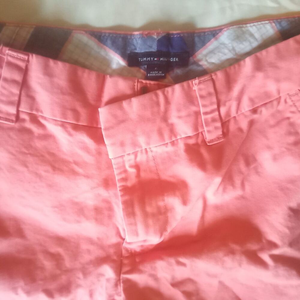 Tommy Hilfiger Shorts - Size 6 - Pink - Chino - Preppy Casual Tenniscore